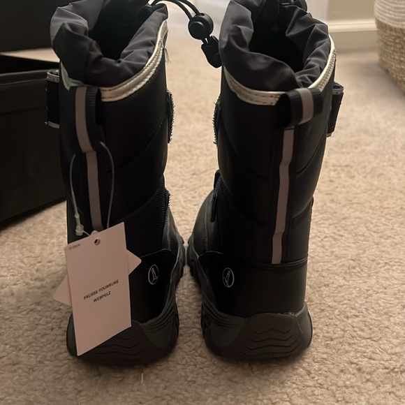 Lands end boots! Brand new - Picture 2 of 6